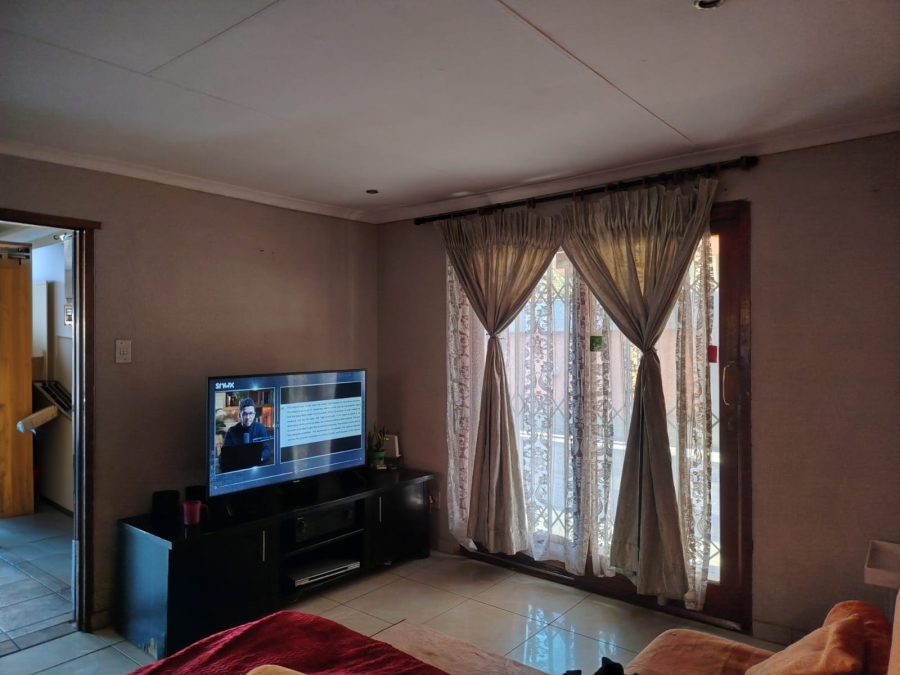 3 Bedroom Property for Sale in Tlhabane West North West